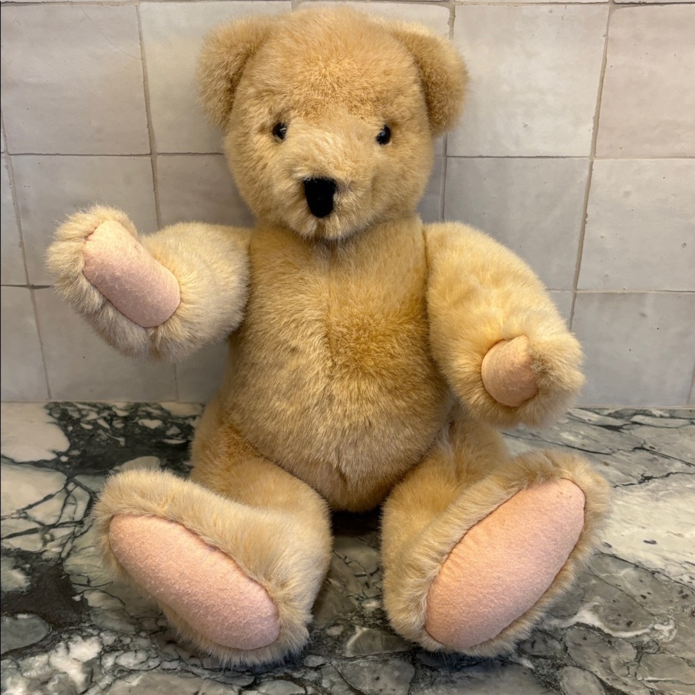 Alice Vanderbear 1982 N American Bear Co
